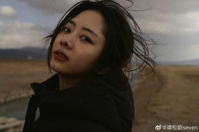 救命谁懂啊！谭松韵综艺路透侧颜杀疯了，这甜度是真实存在的吗